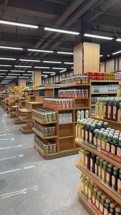 从传统市场到现代生活驿站 XX农贸市场焕新升级为“生鲜集市”